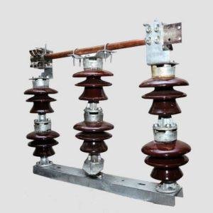 Pasang PIN Isolator